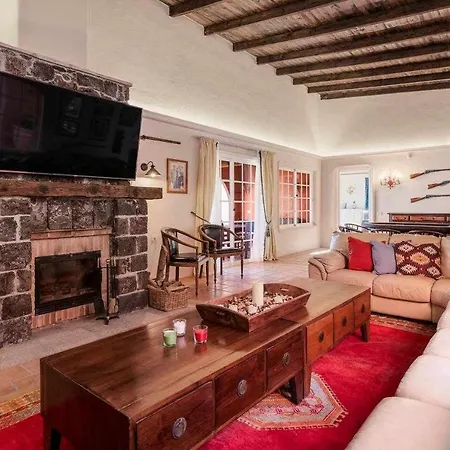 Willa Karat Hacienda Miranda