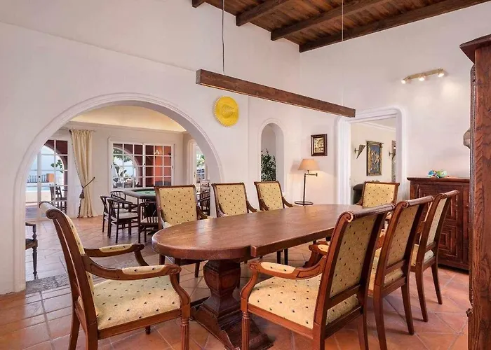 Karat Hacienda Miranda فيلة Charco del Pino